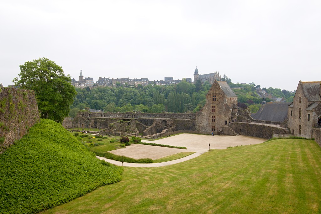 chateau de Fougeres kasteel hdr frankrijk france indre middeleeuwen paleis departement Ille-et-Vilaine slot burcht fort bretagne